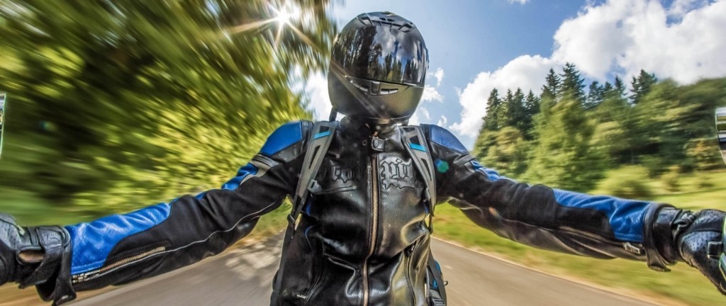 2560x1080-px-biker-helmet-1271023.jpg (2560&times;1080)
