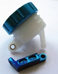 Тормозной бачок для мотоцикла универсальный Синий