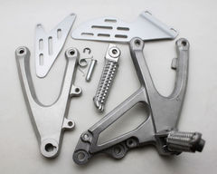 Подножки передние с кронштейнами для мотоцикла Yamaha YZF-R1 07-08