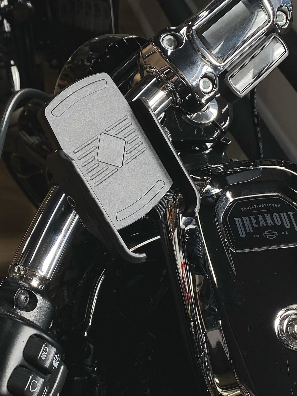 Мото держатель R9W / Черный