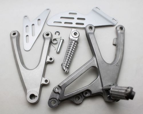 Подножки передние с кронштейнами для мотоцикла Yamaha YZF-R1 07-08