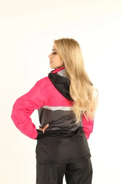 Женская мотоэкипировка: как выбрать идеальный комплект для безопасности и комфорта