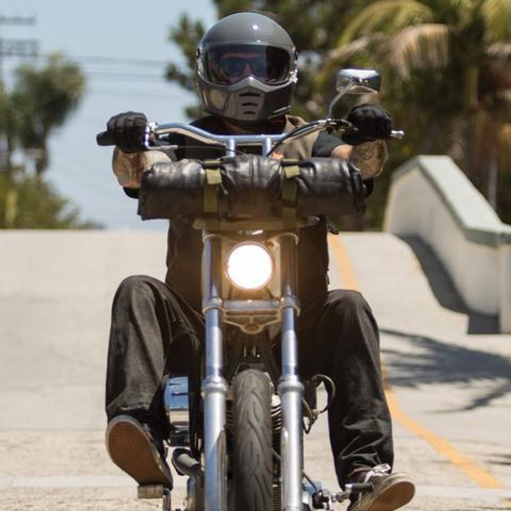 Lane Splitter Gloss / Серый