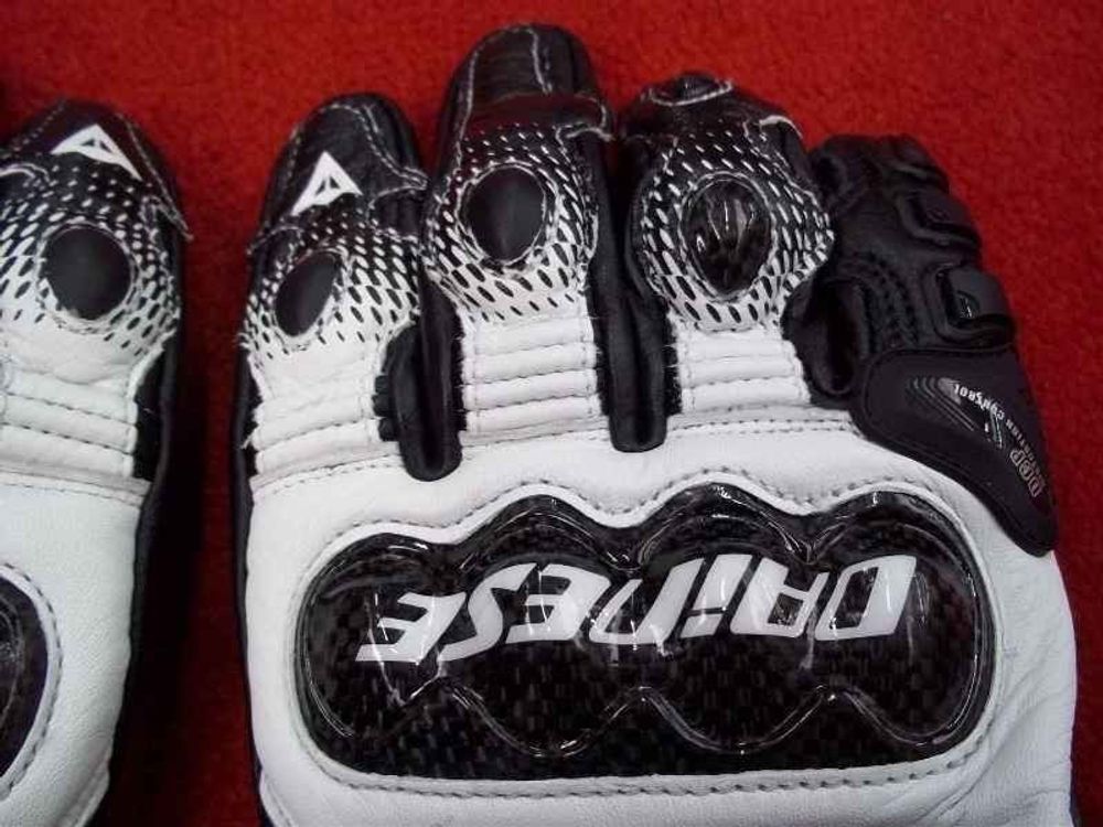 Carbon Cover S-ST / Черно-белый