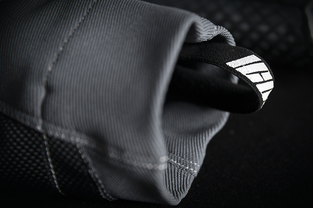 Мотокуртка - ICON OVERLORD (текстиль, белая)