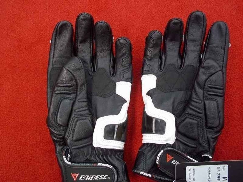 Carbon Cover S-ST / Черно-белый