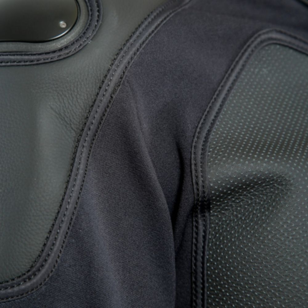 Intrepida Perf / Черный