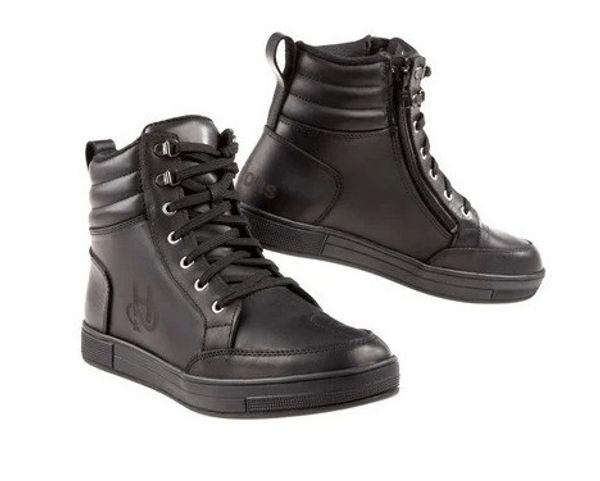 Мотокроссовки или мотоботинки: какую мотообувь выбрать для безопасности и комфорта