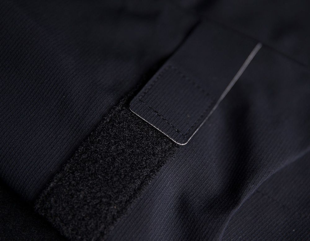 Tarmac 2 / Черный