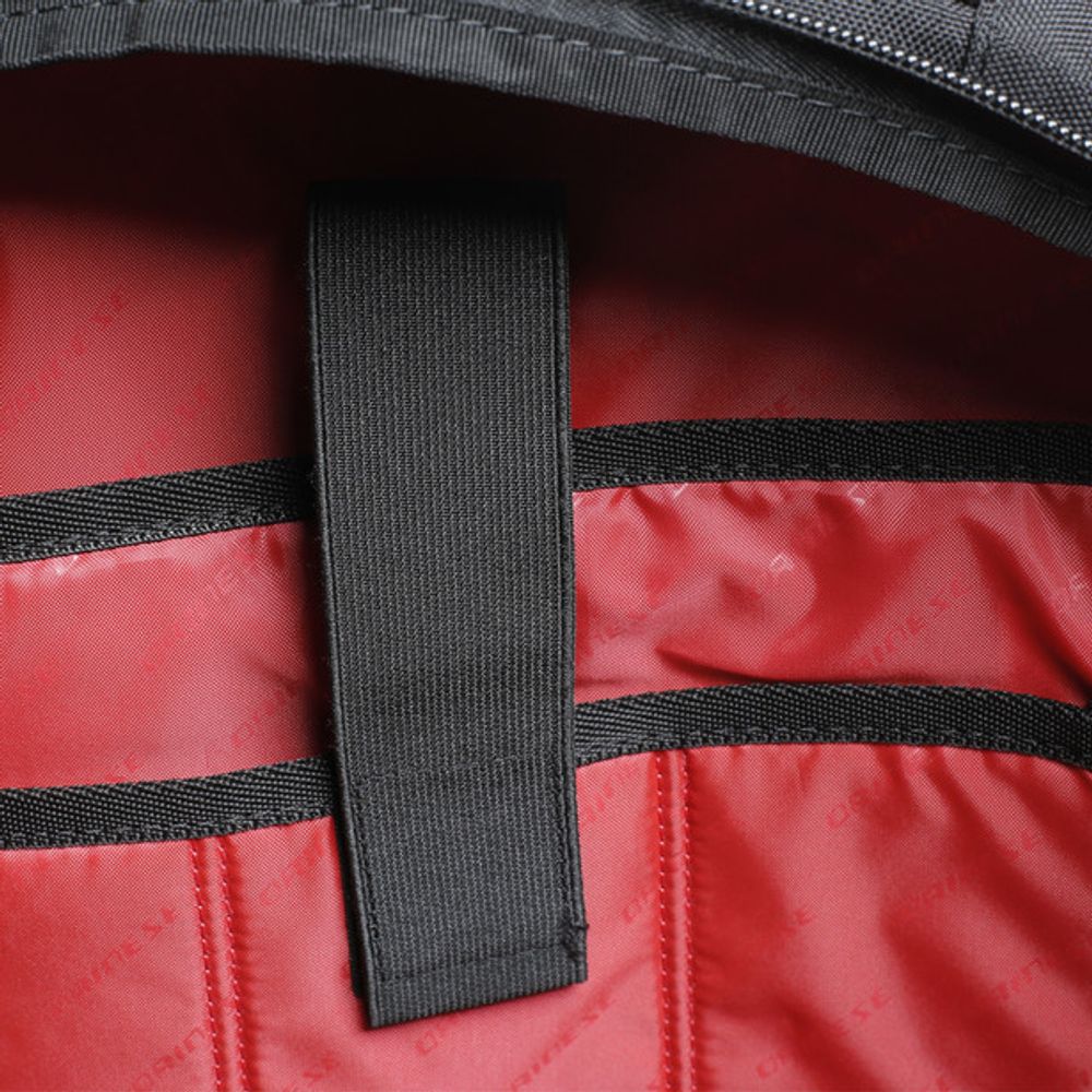 D-quad Backpack / Черно-красный