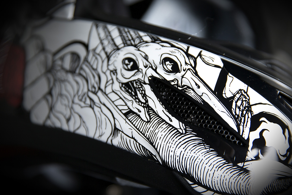 Мотошлем - ICON AIRMADA MISCREANT (белый)