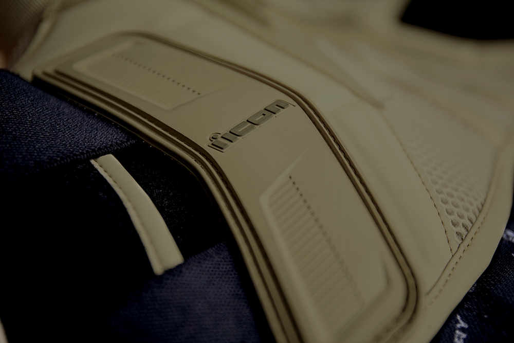Мотожилет - ICON STRYKER BATTLESCAR VEST (милитари)