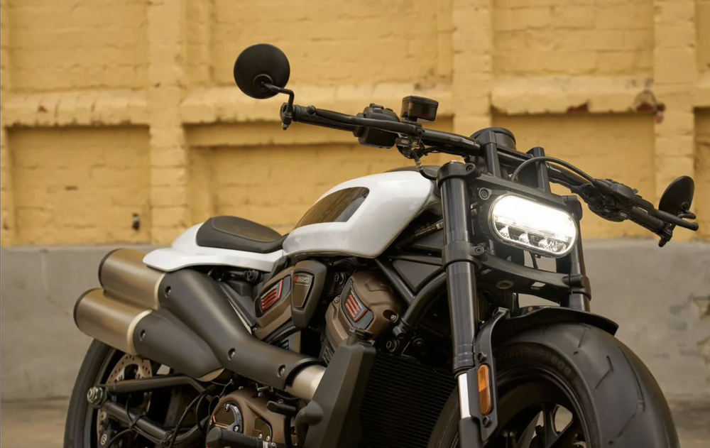 Прокат-аренда Мотоцикла Harley-Davidson Sportster S 2021 год.