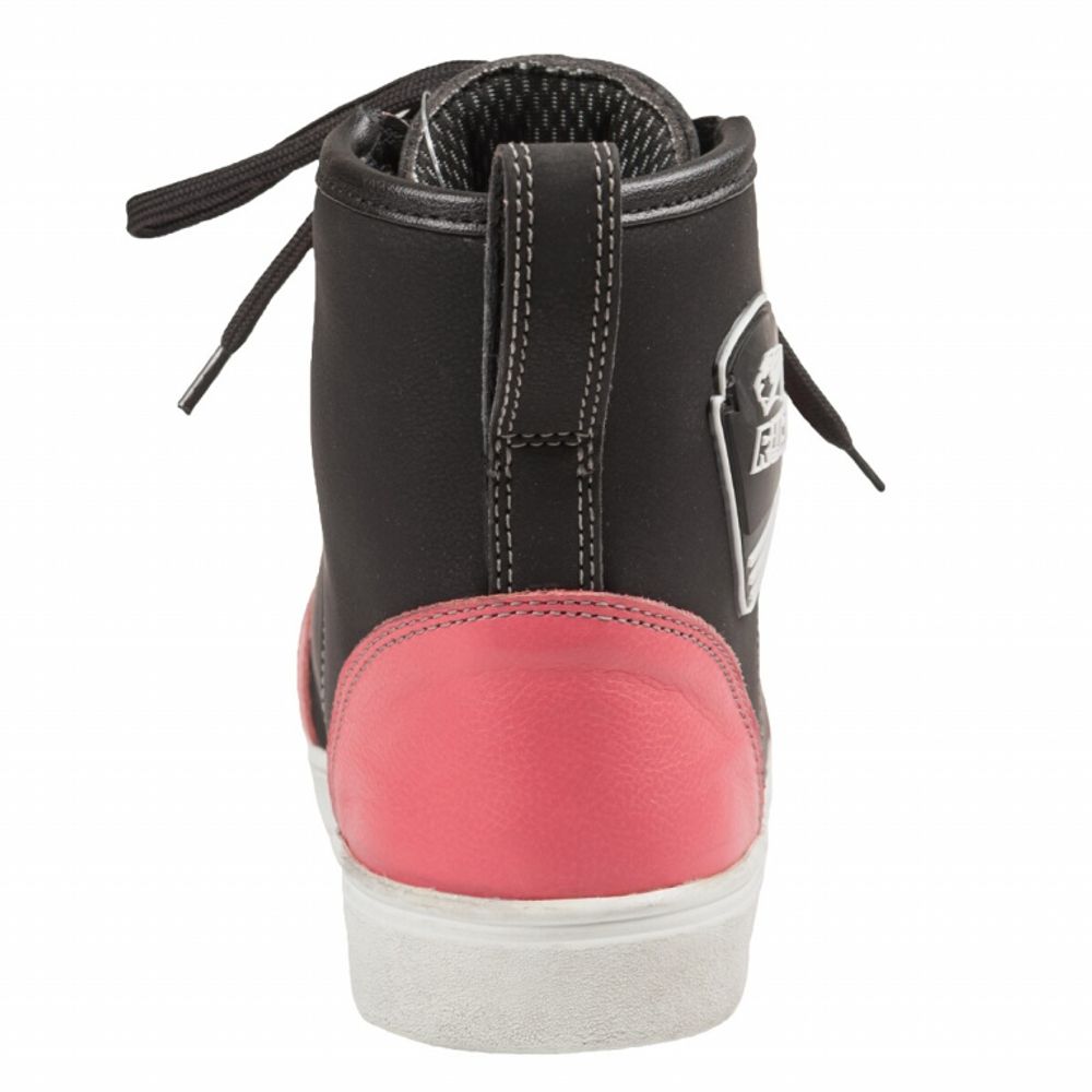 Sneaker / Женские / Черно-розовый