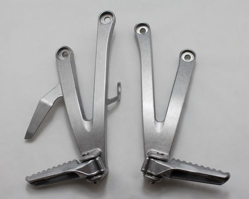 Подножки задние с кронштейнами для мотоцикла Honda CBR600RR 07-15