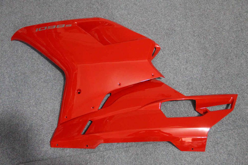Комплект пластика для мотоцикла Ducati 848 1098 1198  Красный COLOR+