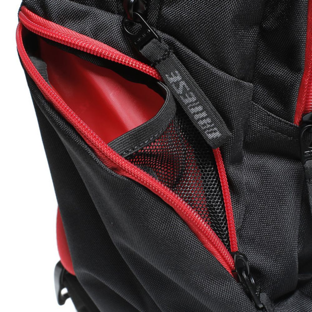 D-quad Backpack / Черно-красный