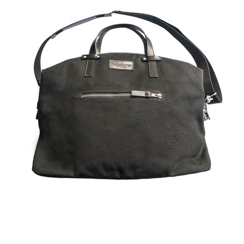 Weekend / Черный