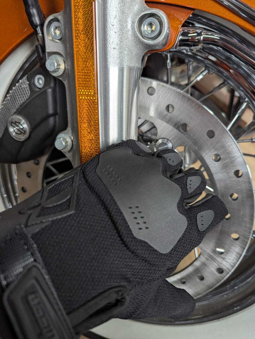 Hooligan CE Gloves / Черный