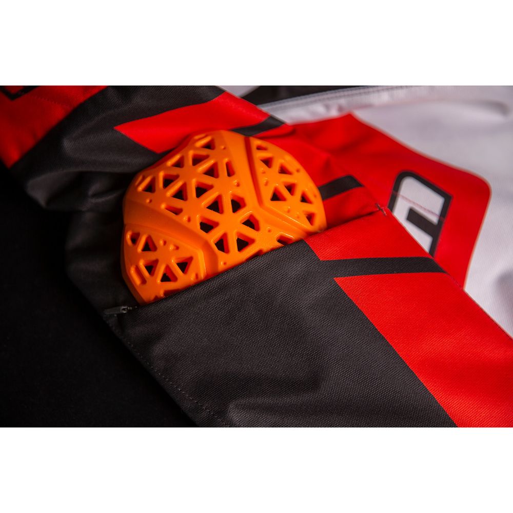 Airform Retro / Красный