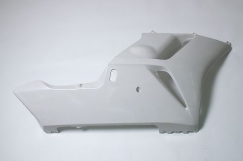 Правый нижний боковой пластик для Honda CBR 1000 RR 04-05 Без цвета