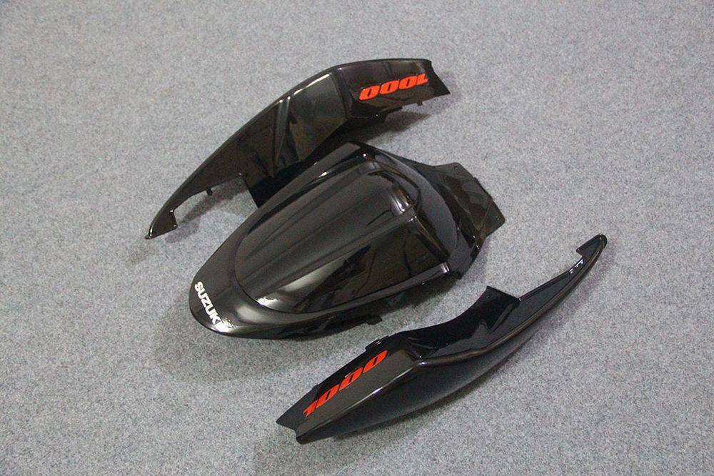 Комплект пластика для мотоцикла Suzuki GSX-R1000 05-06 Черно-Серый с красными линиями