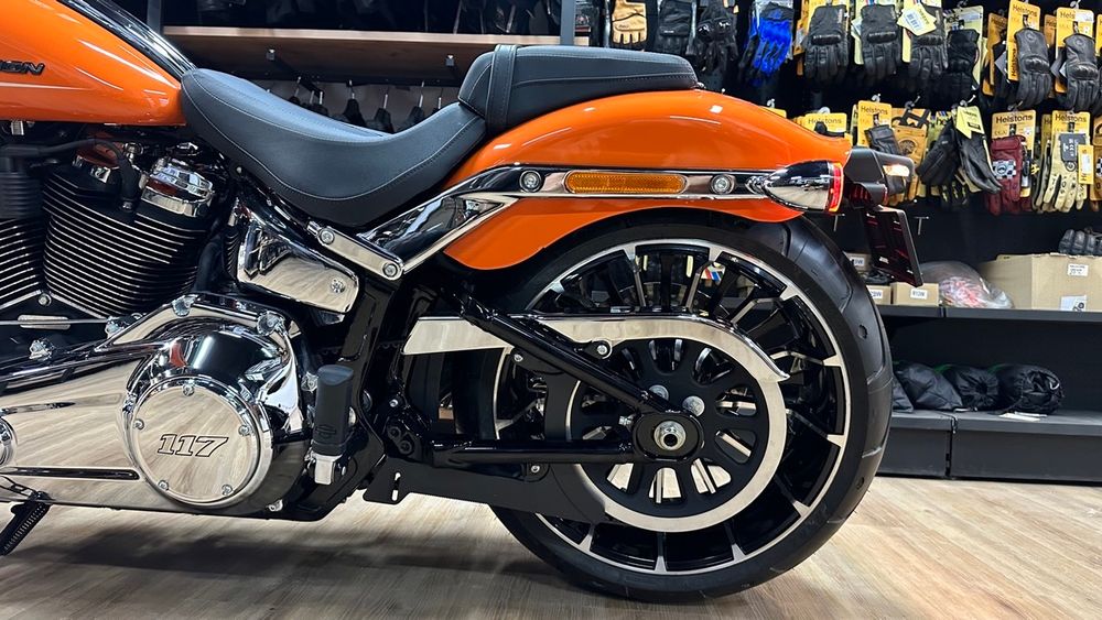 Breakout 117 Orange, 2023 Пробег: 0 км