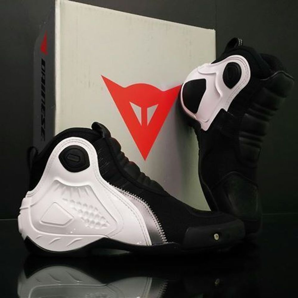 Scarp. Dyno C2b / Черно-белый