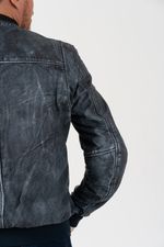 Officer / Серый