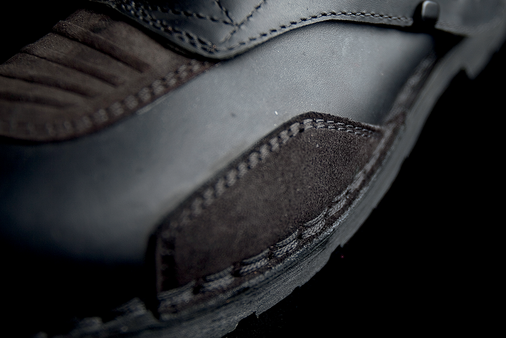 Мотоботы - ICON 1000 EL BAJO (черные)