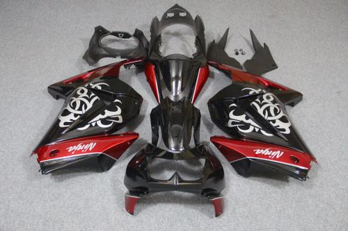 Комплект пластика для мотоцикла Kawasaki Ninja 250R Красно-Черный