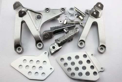Подножки передние с кронштейнами для мотоцикла Honda CBR600RR 07-15