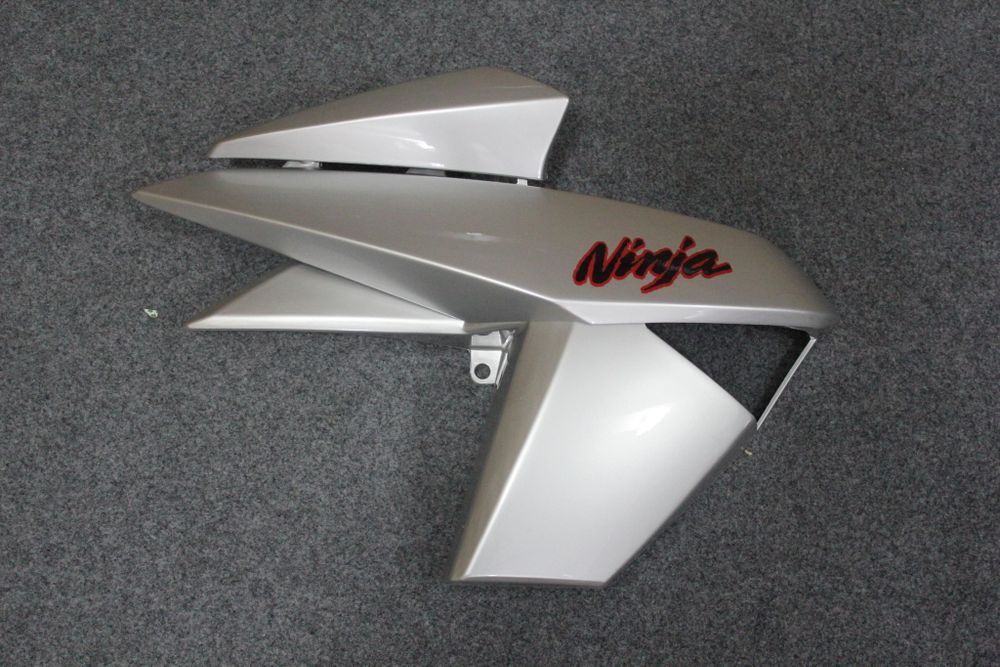 Комплект пластика для мотоцикла Kawasaki Z1000 10-13 Черно-серый заводской