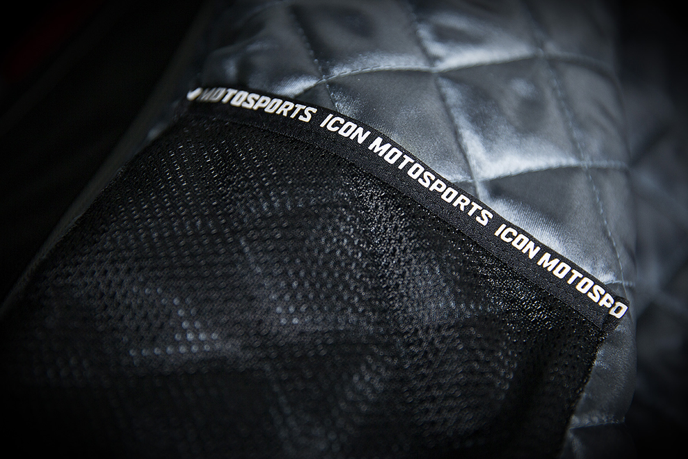 Мотокуртка - ICON OVERLORD (текстиль, красная)