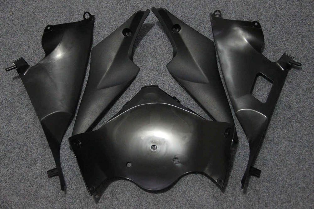 Комплект пластика для мотоцикла Suzuki GSX-R600/750 06-07 Черный с Золотыми наклейками COLOR+