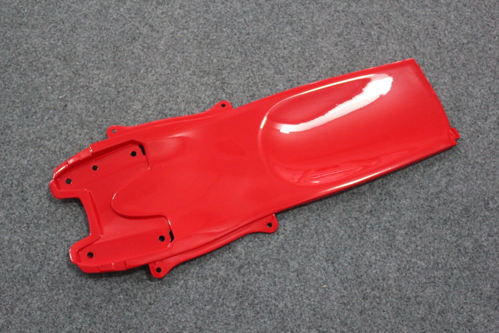 Комплект пластика для мотоцикла Suzuki GSX-R600/750 06-07 Lucky Strike бело красный