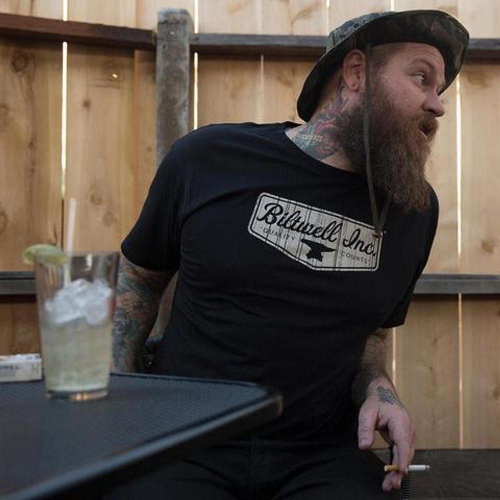 Shield / Черный