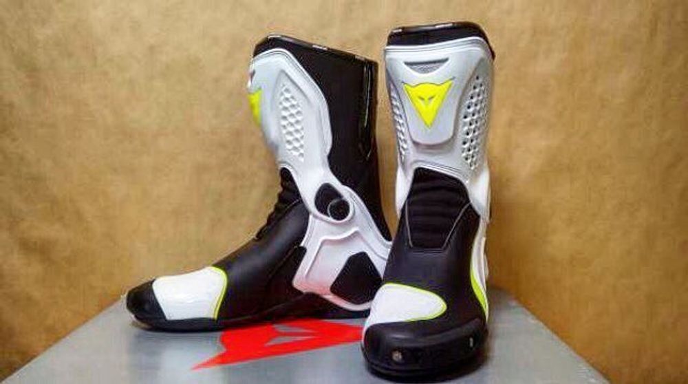 TR-COURSE OUT / Черно-бело-желтый