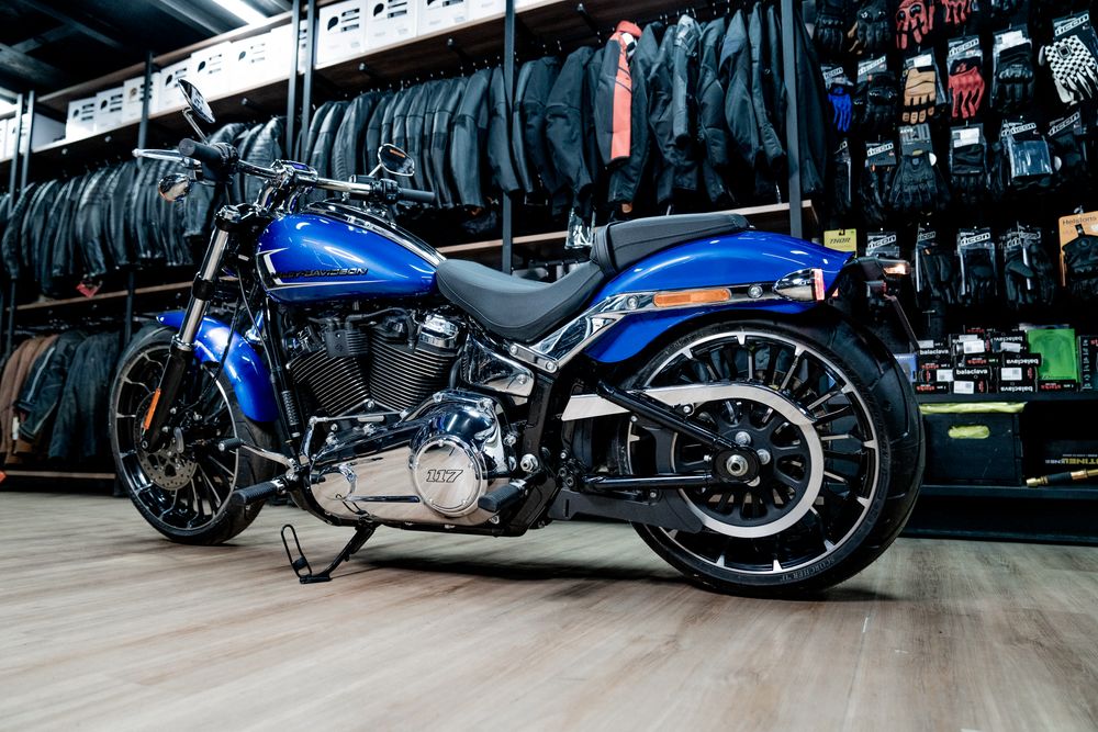 Breakout 117 Blue Burst, 2024 Пробег: 2 км