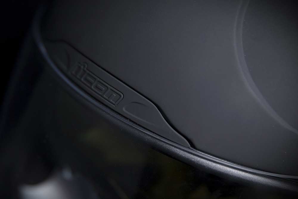 Мотошлем - Icon Alliance GT Rubatone