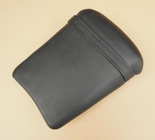 Сиденье заднее для Yamaha YZF-R1 02-03