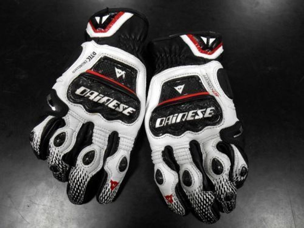 DRUIDS S-ST / Черно-бело-красный