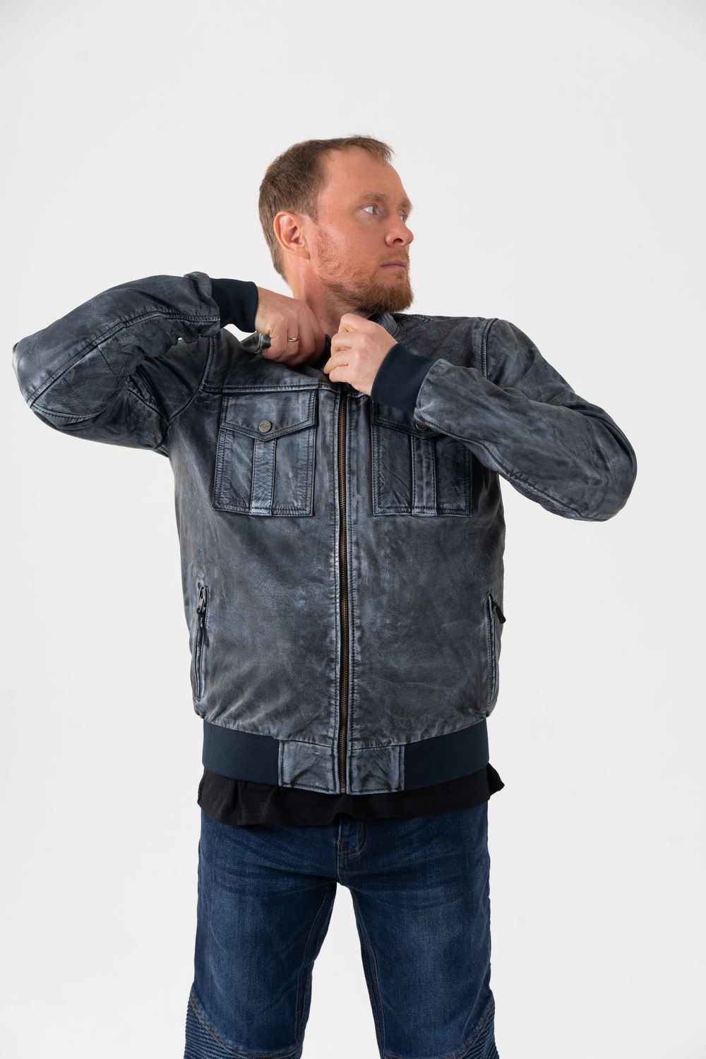 Officer / Серый