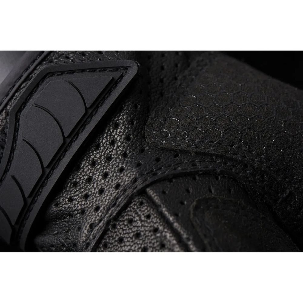 TD21 Vented / Черный