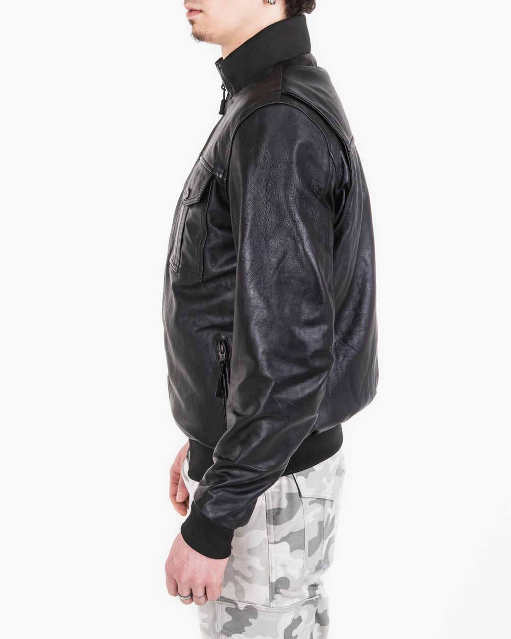 Officer / Черный